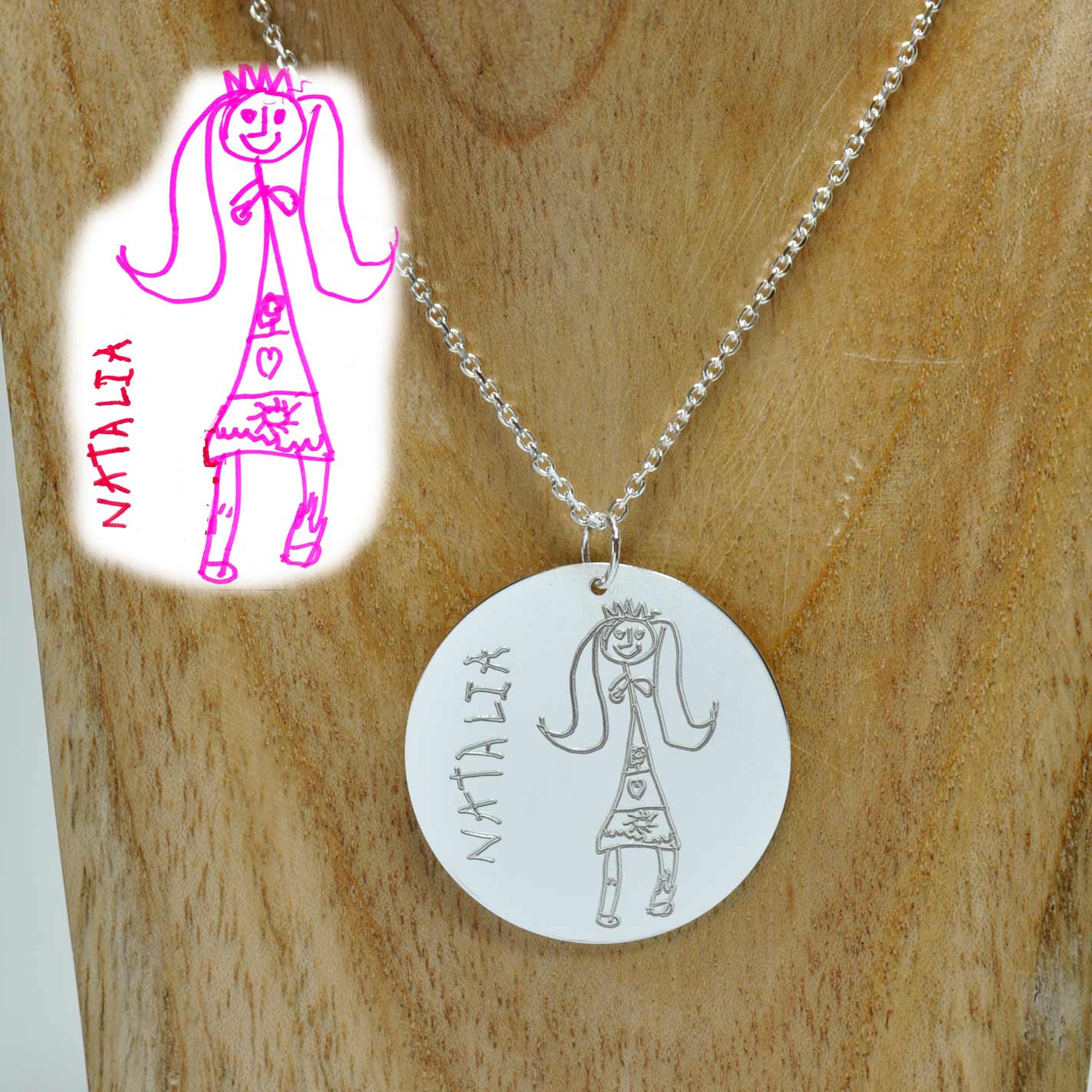Colgante de plata personalizado con el dibujo de tu hijo
