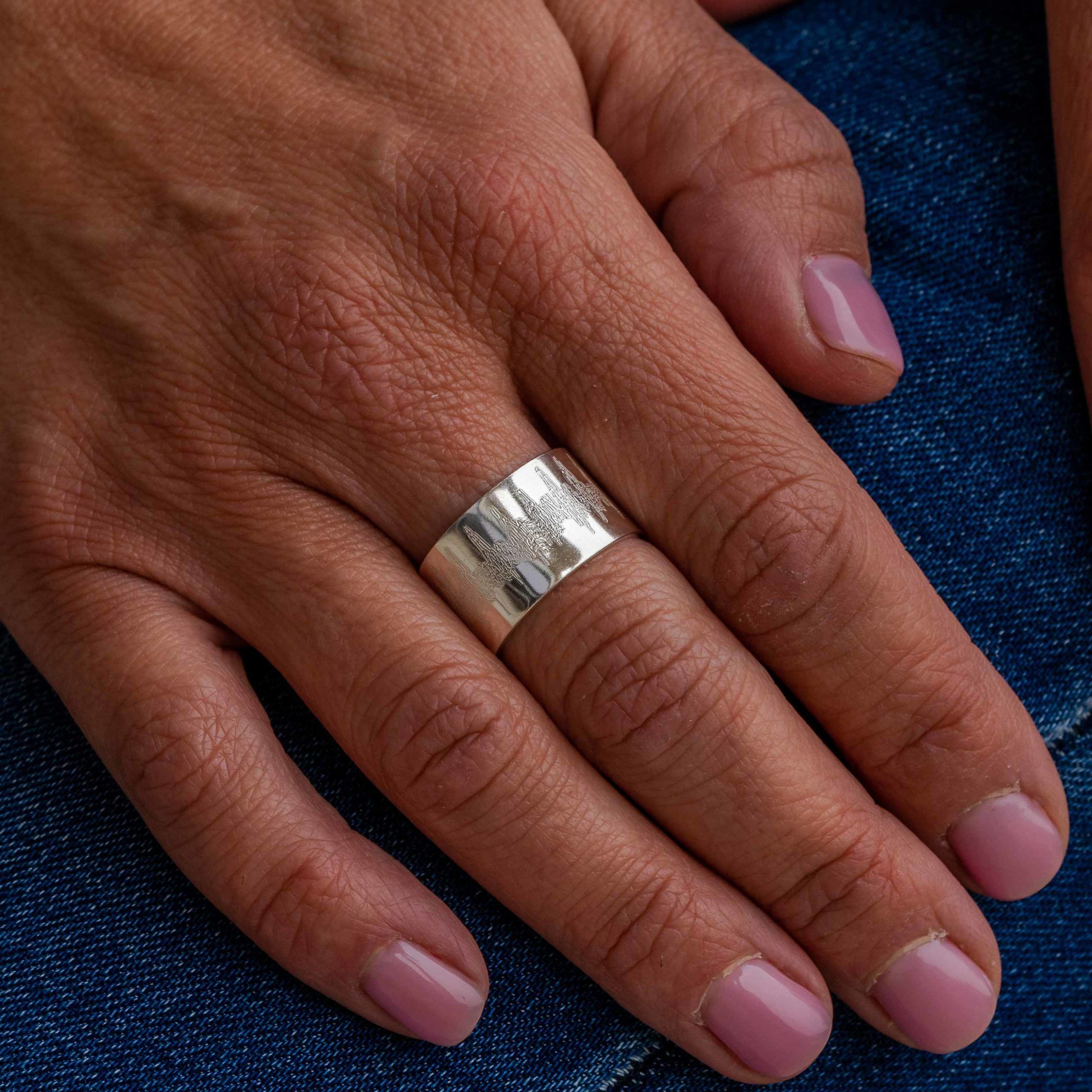 anillo de plata para mujer con latidos de bebé